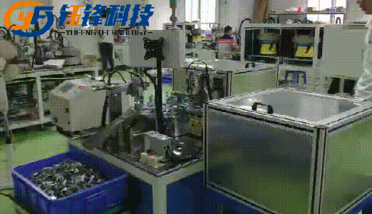 锁头自动组装机食品.gif